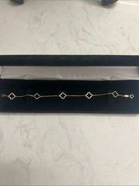 Gold Clover Link Bracelet in 10K Italian Gold